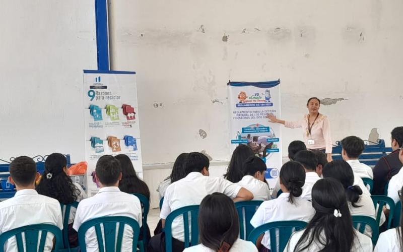Jóvenes de Baja Verapaz comprometidos con la gestión integral de los desechos