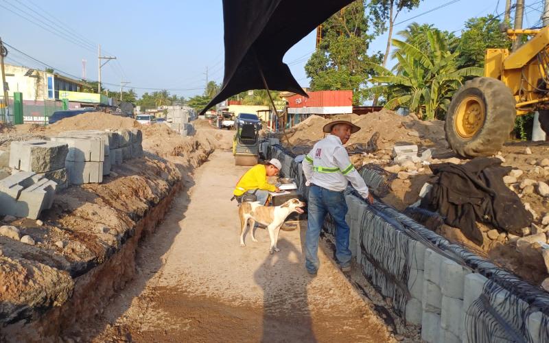 Puente Sin Cabeza, San José Escuintla. 