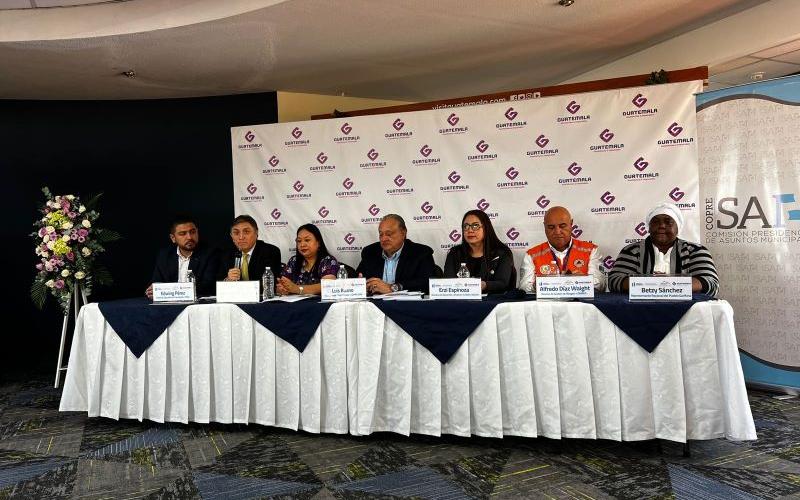 Director Ejecutivo en Funciones de la CPCC, Lic. Edwing Pérez, en conferencia de prensa de la promoción de la transparencia gubernamental en la Feria del Color y del Sabor Garífuna