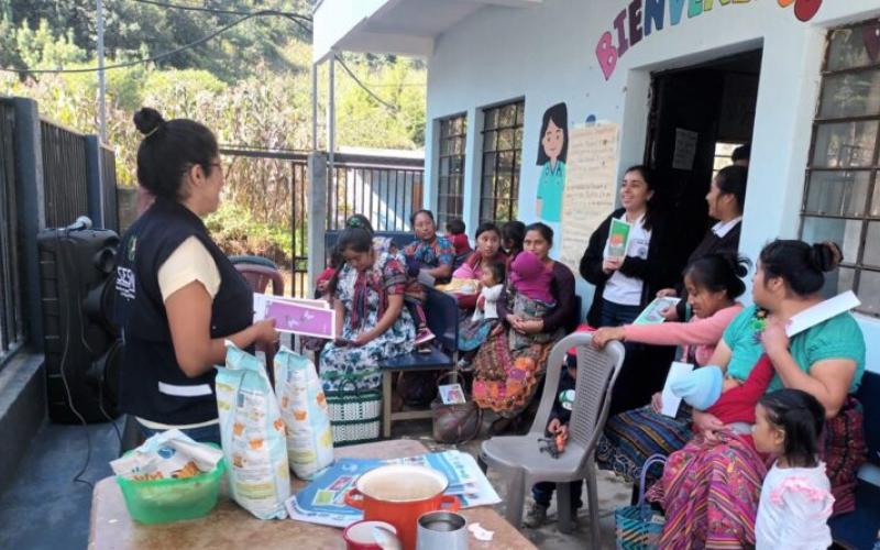 Madres de familia de Tecpán son capacitadas sobre buenas prácticas nutricionales
