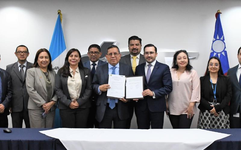 SAT y Taiwán suscriben memorándum de entendimiento para la modernización aduanera