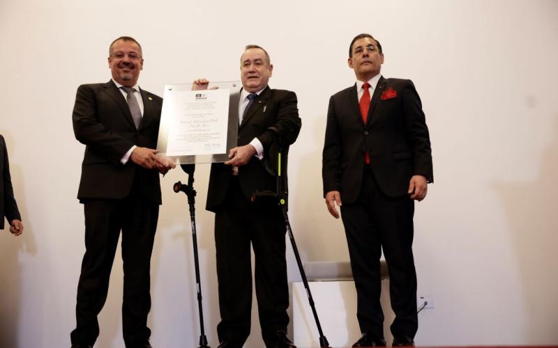 Presidente Alejandro Giammattei recibe acreditación de Tak’alik Ab’aj