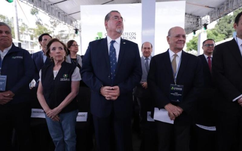 Gobierno participa en la presentación del segundo campamento de Nutrimóviles de Castillo Hermanos