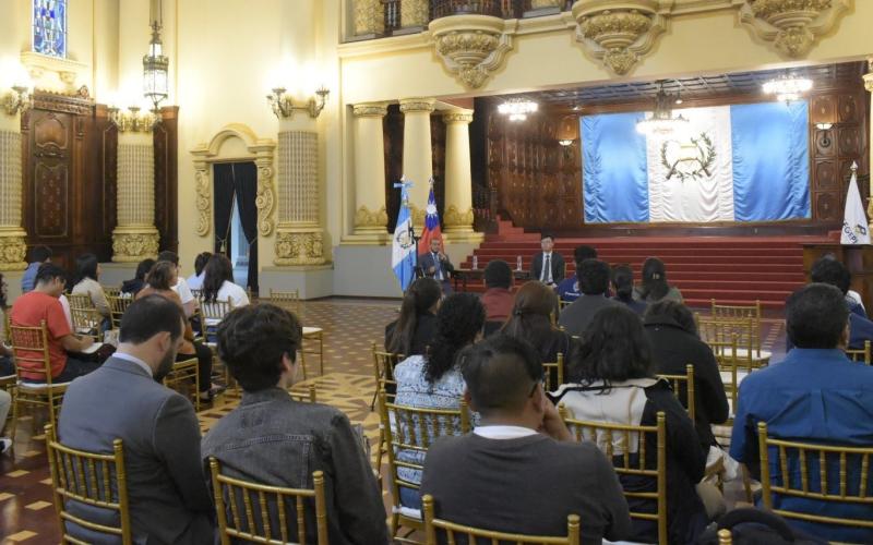 Reunión informativa sobre becas que otorga la República de China (Taiwán)