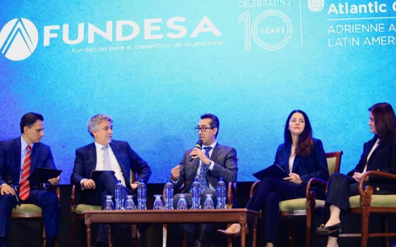 foro: “Una nueva era para la relación económica Guatemala-Estados Unidos”, organizado por Atlantic Council y la Fundación para el Desarrollo de Guatemala (Fundesa). 