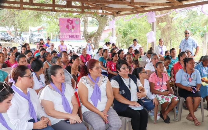 Fortalecen el rol de la mujer agricultora de Petén