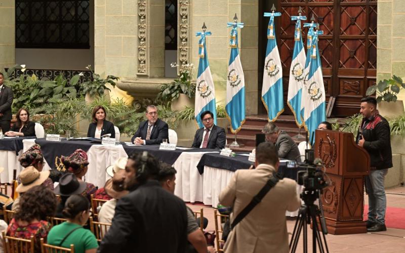 Presidente Bernardo Arévalo y Vicepresidenta Karin Herrera