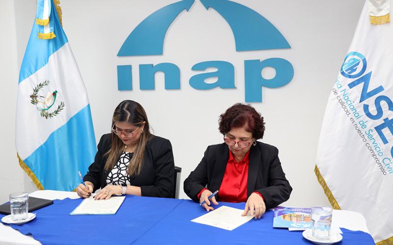 La firma de la carta se llevó a cabo en la sede del INAP