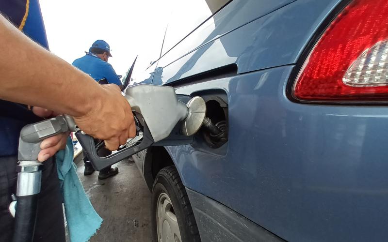 MEM descarta que alza en el precio de los combustibles se deba a problemas en la Autopista Palín-Escuintla.