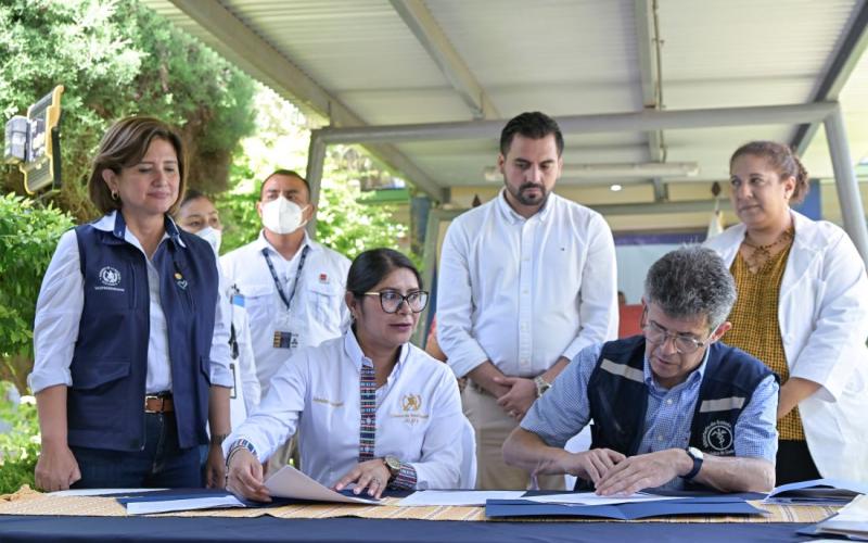 El acto se llevó a cabo en el Hospital Nacional de Jalapa.