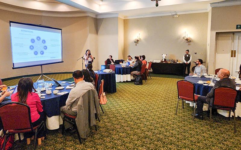 Promueven acciones para fortalecer la Agricultura Familiar