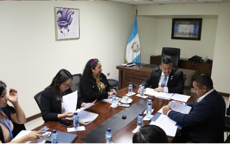 Atención a citaciones