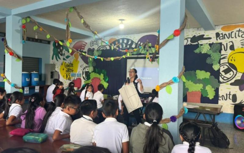 Niños de Ciudad Vieja aprenden sobre el Plato Saludable en actividad educativa