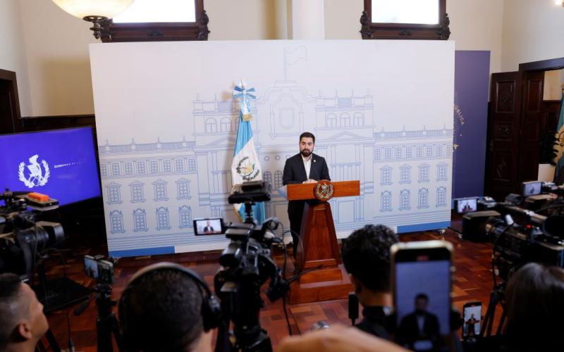 Secretario Santiago Palomo 