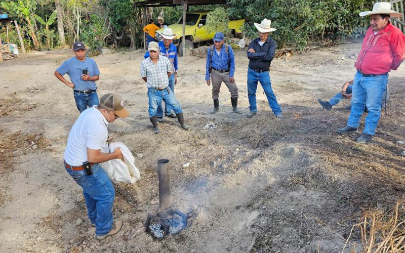 Transforman prácticas agrícolas en San Rafael Las Flores, Santa Rosa