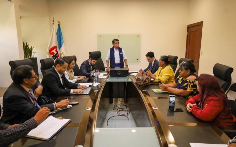 CIV abre mesa de diálogo para atender demandas de vivienda y garantizar cumplimiento de la ley