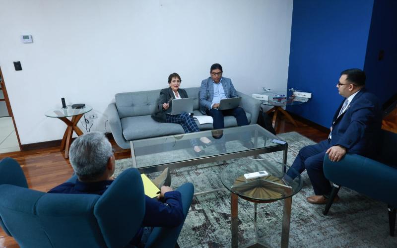 Autoridades de la DGT y PDH dan seguimiento a temas para brindar un mejor servicio a los usuarios 