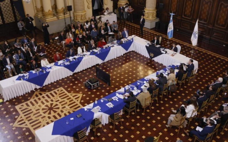 Atención a migrantes y medidas anticipatorias por efectos climáticos son abordados en Conasan