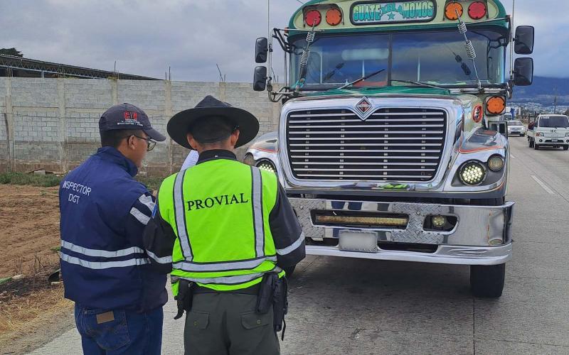 Más de dos mil autobuses de transporte extraurbano han sido inspeccionados por la DGT 