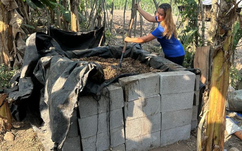 Familias trabajan por el desarrollo de sus comunidades en Escuintla y Zacapa 