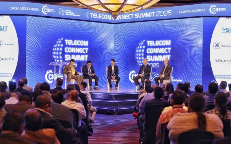Guatemala apuesta por cerrar la brecha digital: CIV y SIT explican desafíos y oportunidades en el  Telecom Connect Summit 2025