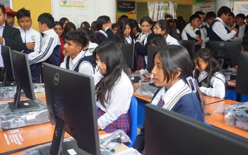 ENTREGA DE EQUIPO DE COMPUTO EN TAJUMULCO