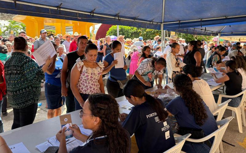 Herramientas y semillas llegan a familias agricultoras de Nueva Santa Rosa
