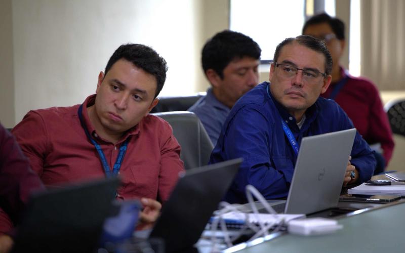 Vigilan el cielo: alianza estratégica para un vuelo más seguro