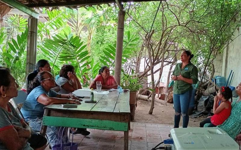 Agricultoras de Zacapa aprenden del consumo de hortalizas y de huertos familiares