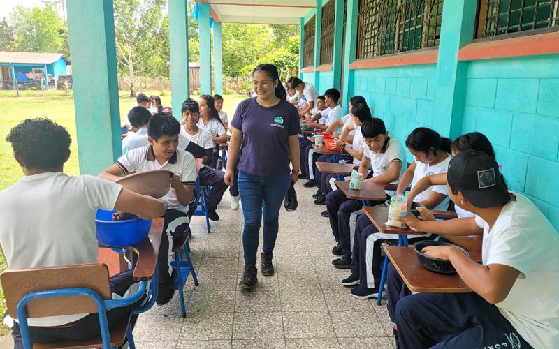 Fomentan emprendimiento juvenil en Poptún, Petén