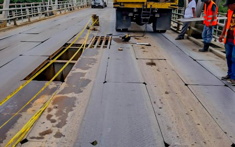 Más de 1,500 vehículos diarios beneficiados con trabajos en el puente Chixoy 