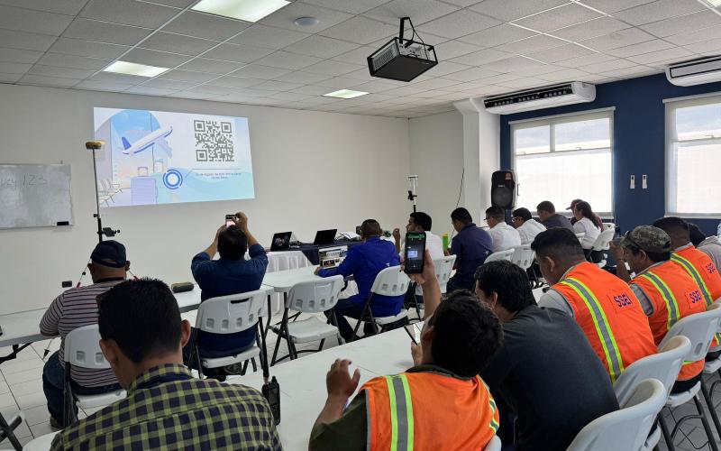Con el uso de plataformas como ArcGIS Survey123 y Field Maps, el equipo del AIMM aprendió a capturar, organizar y visualizar datos en tiempo real desde el terreno