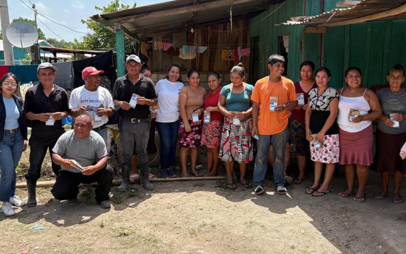 Agricultores de Petén reciben semillas de hortalizas