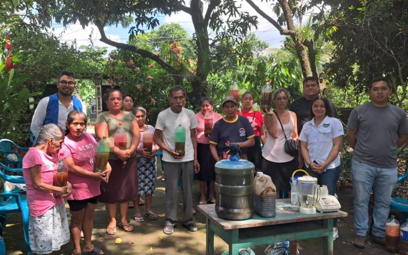 Promueven producción sostenible de cultivos en Suchitepéquez