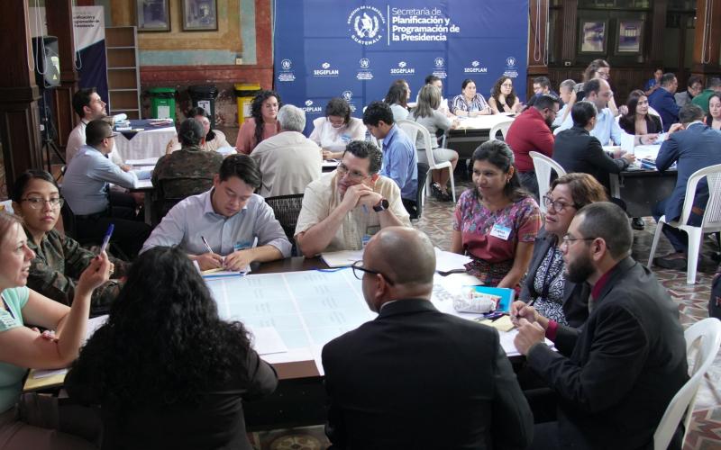 La reunión de trabajo se desarrollo en la Antigua Casa de la Lotería. 
