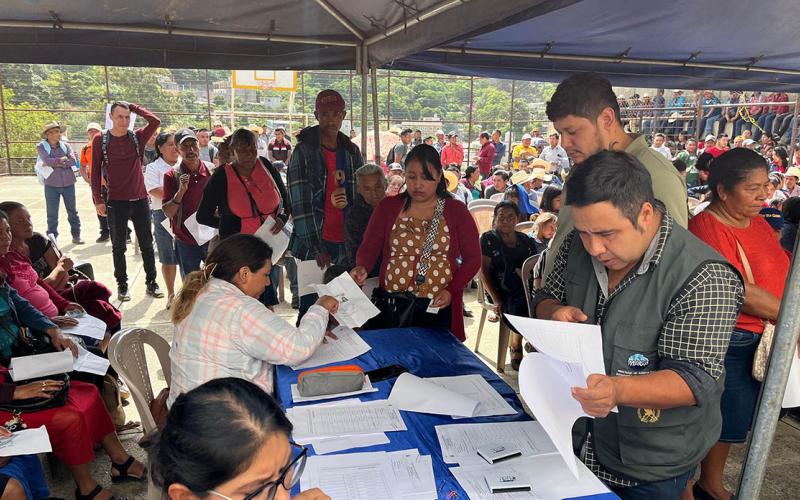 Semillas de maíz y ayote transforman la vida de 600 agricultores en Jalapa