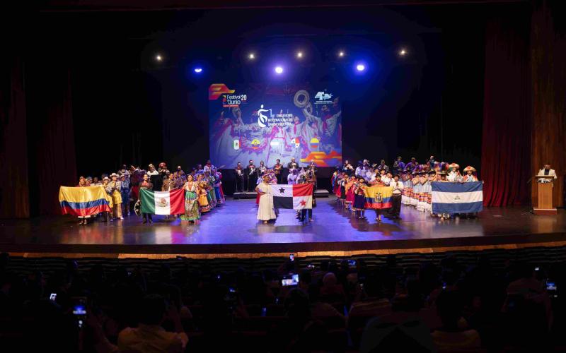 Primer Encuentro de Danzas Tradicionales