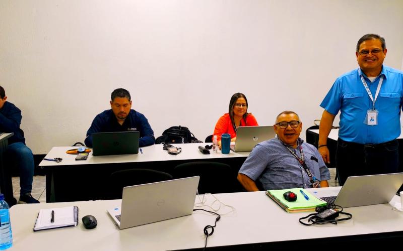 Durante la jornada, los participantes están profundizando en el marco regulatorio aplicable a estas operaciones
