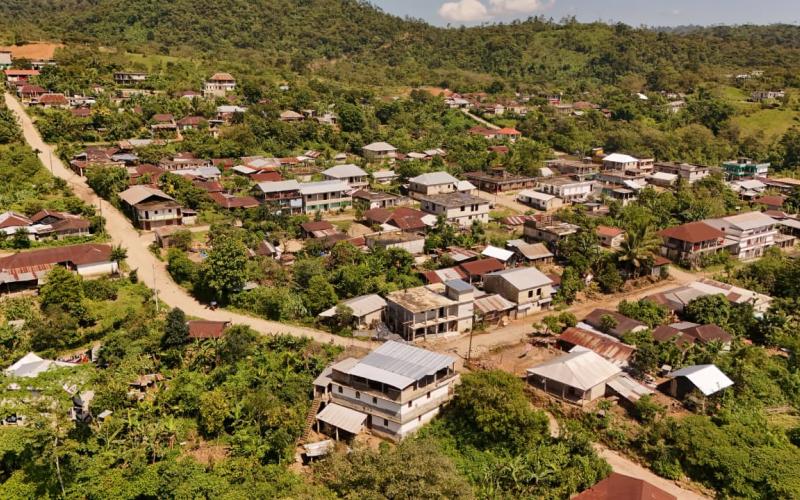 Fotografía del INDE sobre electrificación rural. 