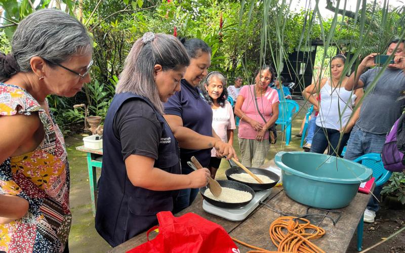 Impulsan producción avícola en Mazatenango