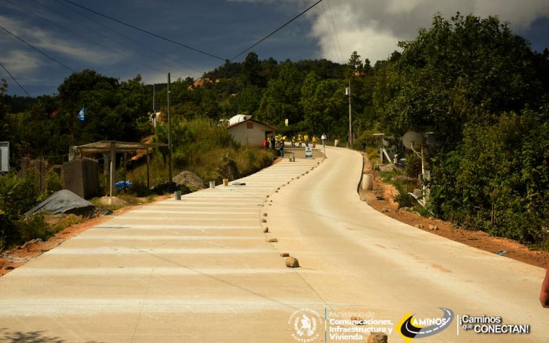 Más de 30 comunidades de Huehuetenango se benefician con conexión vial 
