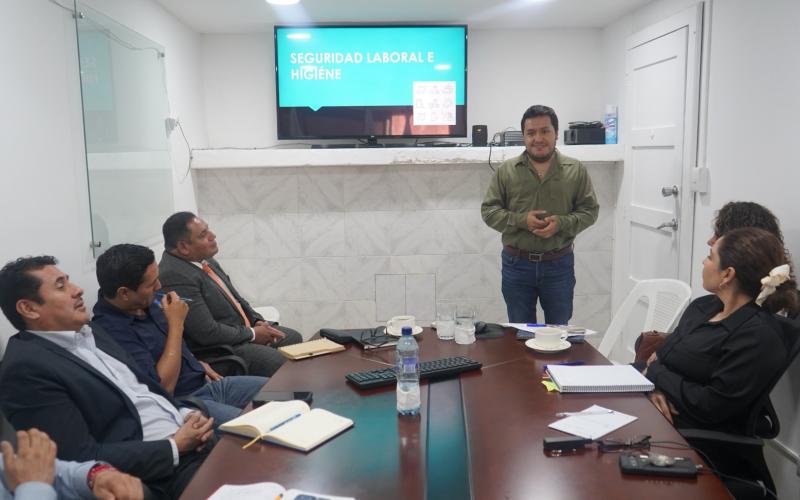 Fortalecen competencias en seguridad laboral e higiene en Uncosu