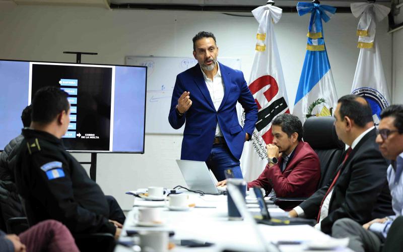 Mesa técnica evalúa herramientas tecnológicas para el control inteligente del transporte extraurbano de pasajeros y de carga