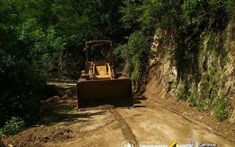 Manos que no se detienen: respuesta inmediata en Chiquimula ante emergencia vial