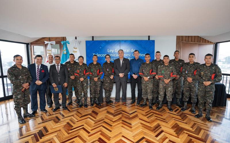 SIT capacita a cadetes de la Escuela Politécnica en telecomunicaciones estratégicas