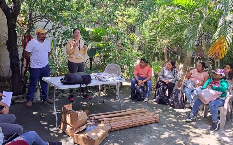 Fortalecen huertos escolares pedagógicos con capacitación técnica y enfoque nutricional