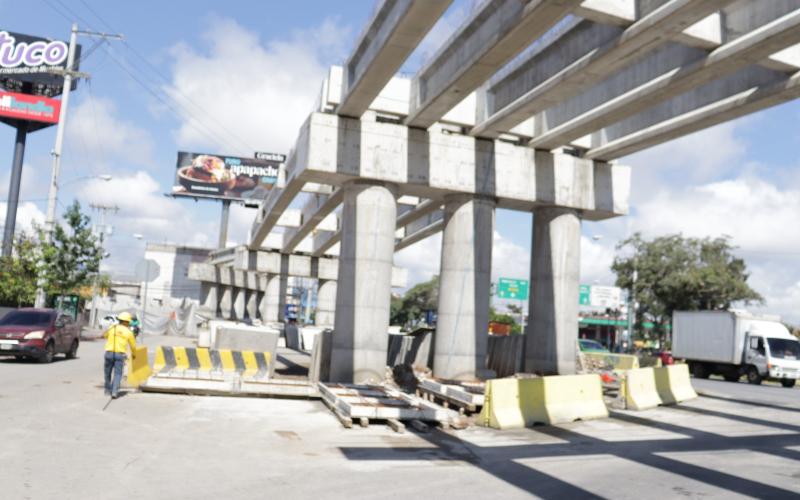 Habrá cierre nocturno en calzada Roosevelt por trabajos en paso a desnivel