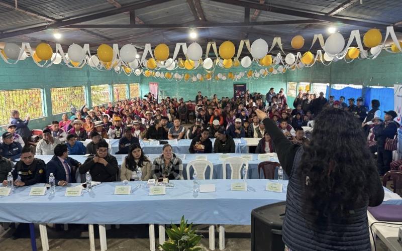 Este avance se refleja en el incremento histórico de cobertura del programa Bono Social, que en Santa Bárbara pasó de 712 a 4,377 familias beneficiarias, y en Concepción Huista, de 191 a 789 familias.