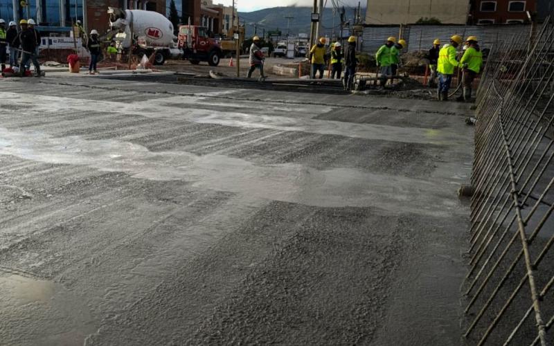 Concreto listo: así avanza el paso a desnivel de Quetzaltenango 