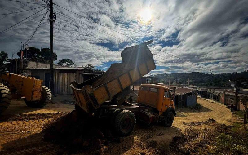 Un mejor camino para 9 mil vecinos en San Juan Sacatepéquez 
